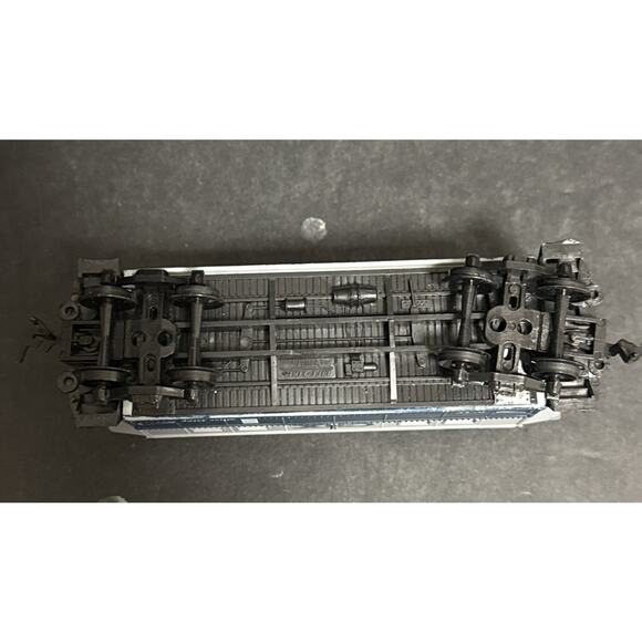 Life Like CSX Caboose Train HO Scale Model Transportation Vintage - Picture 7 of 7